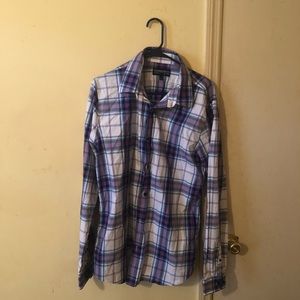 A Thomas Payne Causal Button Down
